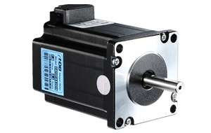 力矩2.8N.m,轉(zhuǎn)動慣量680應(yīng)選哪個型號的步進電機?